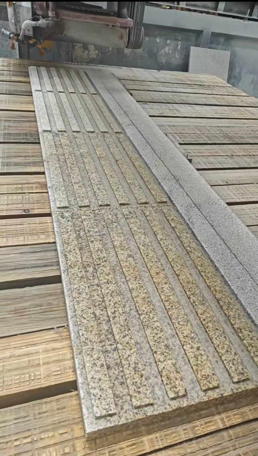 惠州黄金麻盲道石 盲条