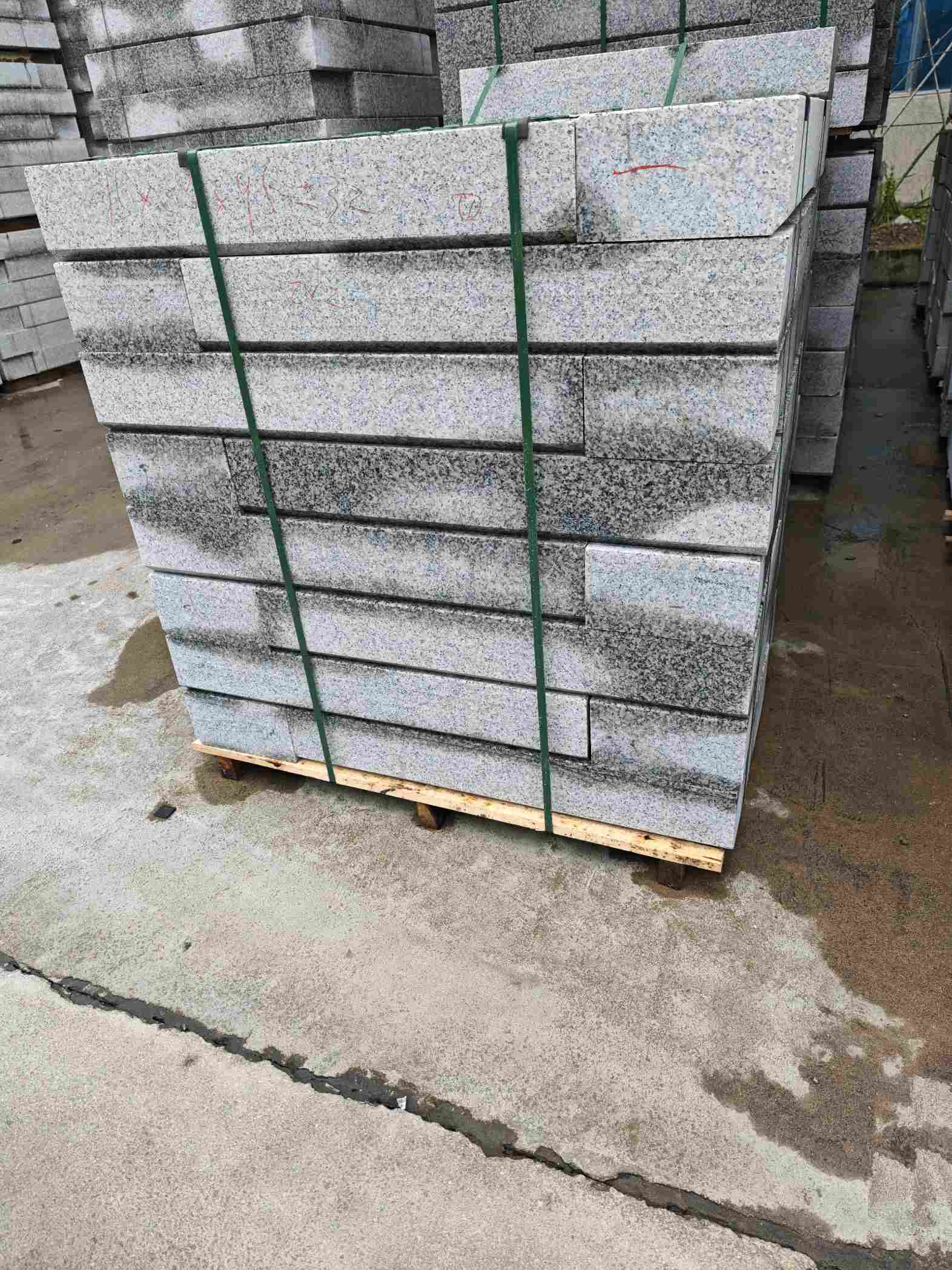 惠州芙蓉白路牙石，马路牙子